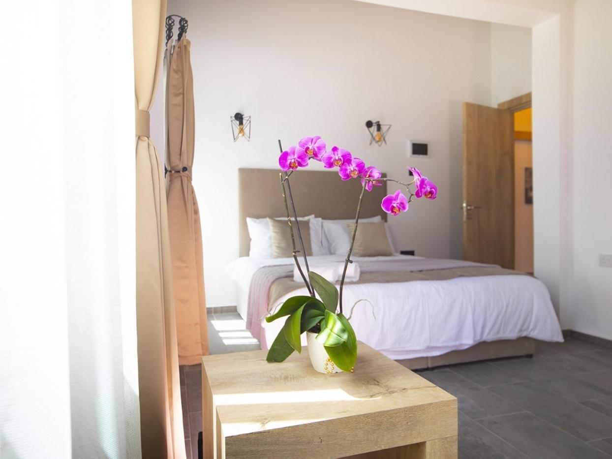 Avenue Hotel Kyrenia  Rum bild