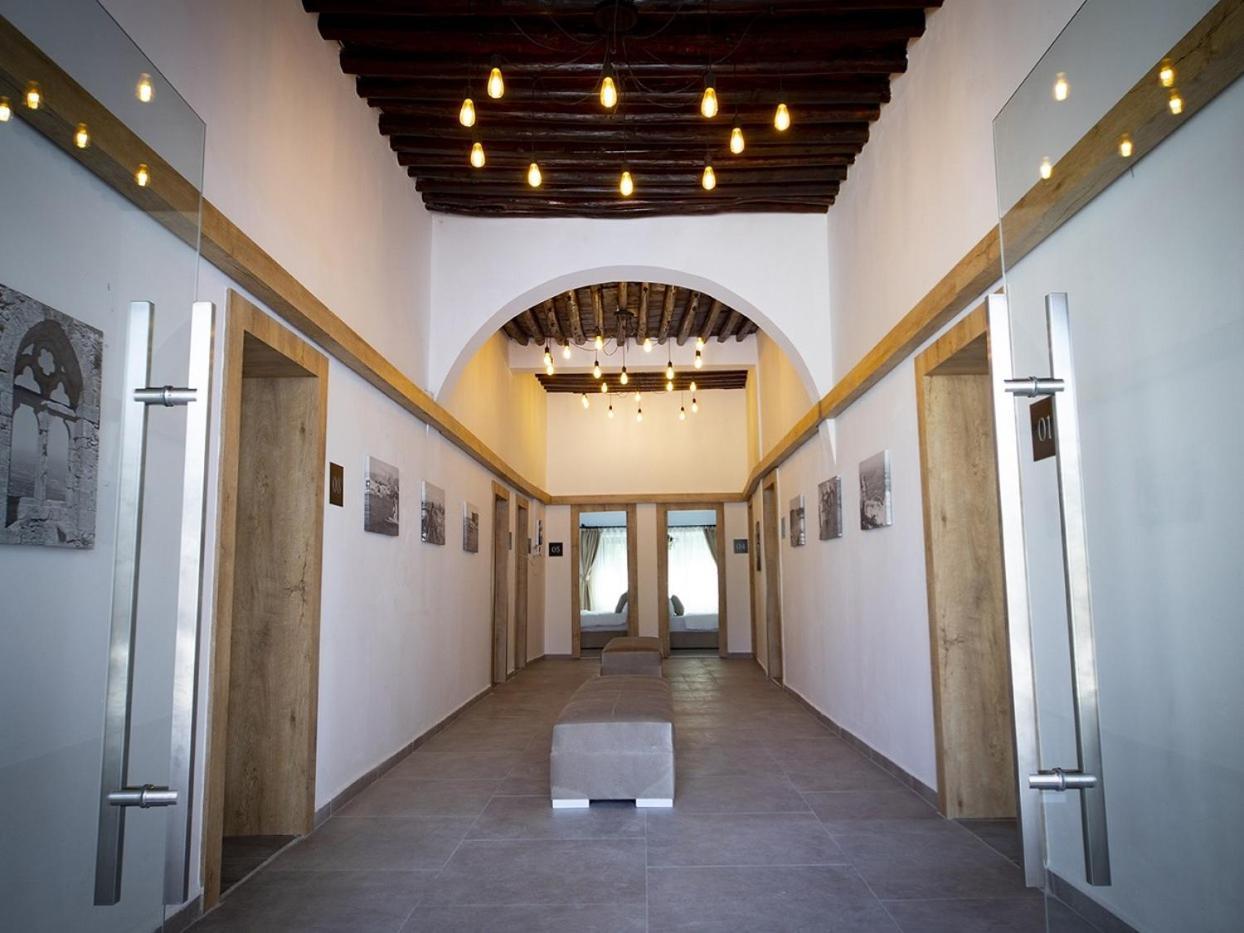 Avenue Hotel Kyrenia  Exteriör bild